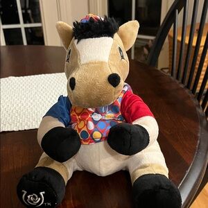 Kentucky Derby Churchill Downs, plush horse